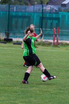 Bild 32 - Frauen SG Schmalfeld/Weddelbrook - Ratzeburger SV : Ergebnis: 1:7